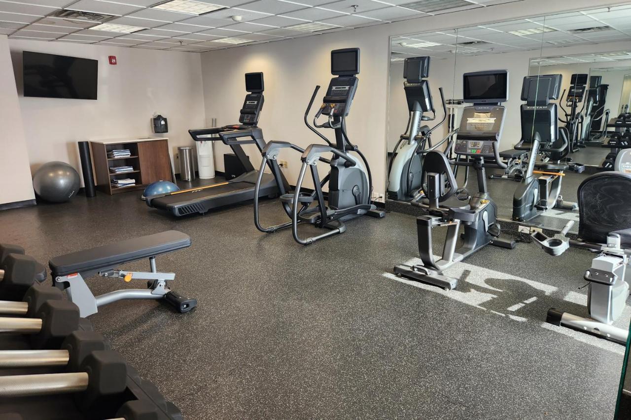 Holiday Inn Express Philadelphia Ne-Bensalem By Ihg מראה חיצוני תמונה
