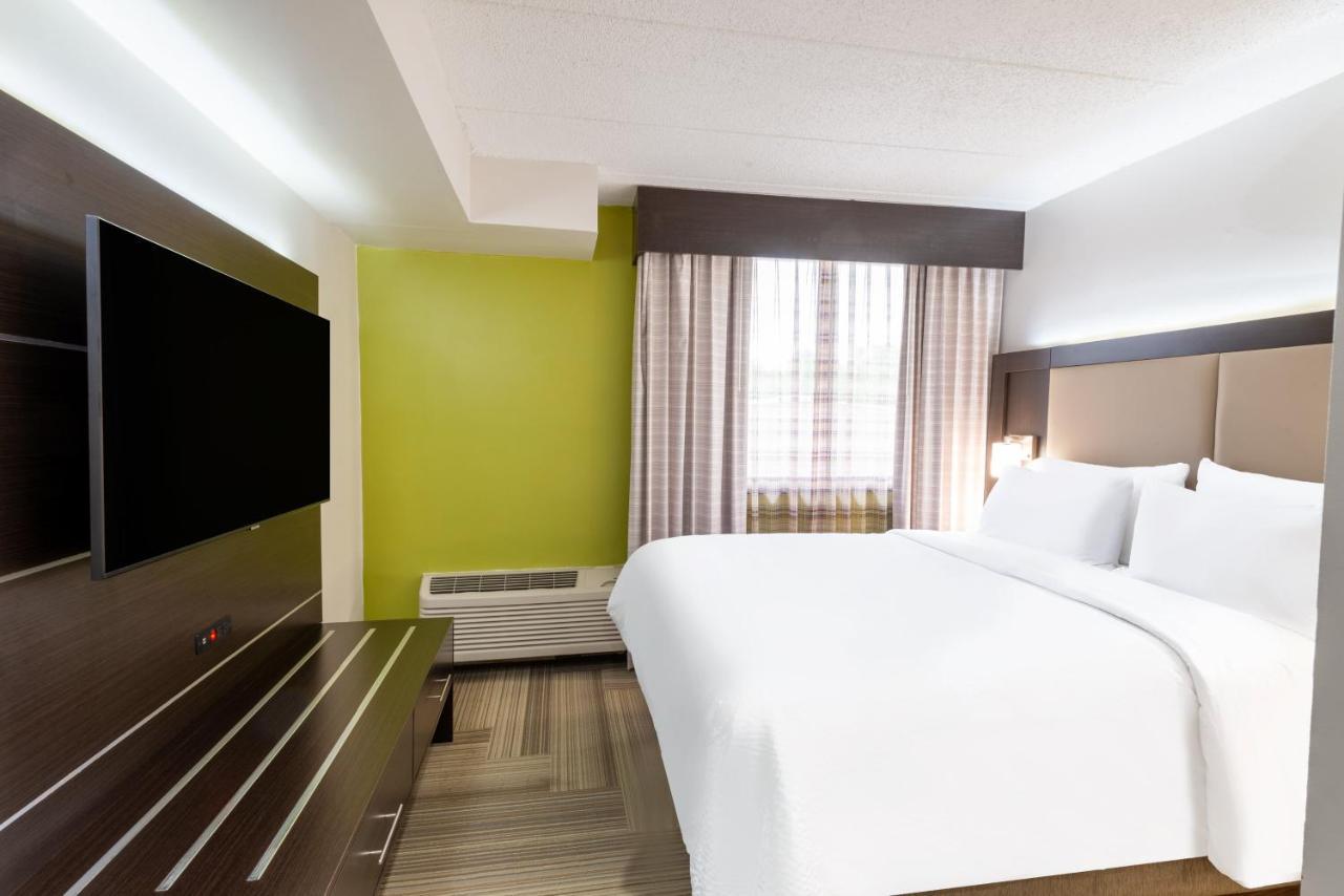 Holiday Inn Express Philadelphia Ne-Bensalem By Ihg מראה חיצוני תמונה