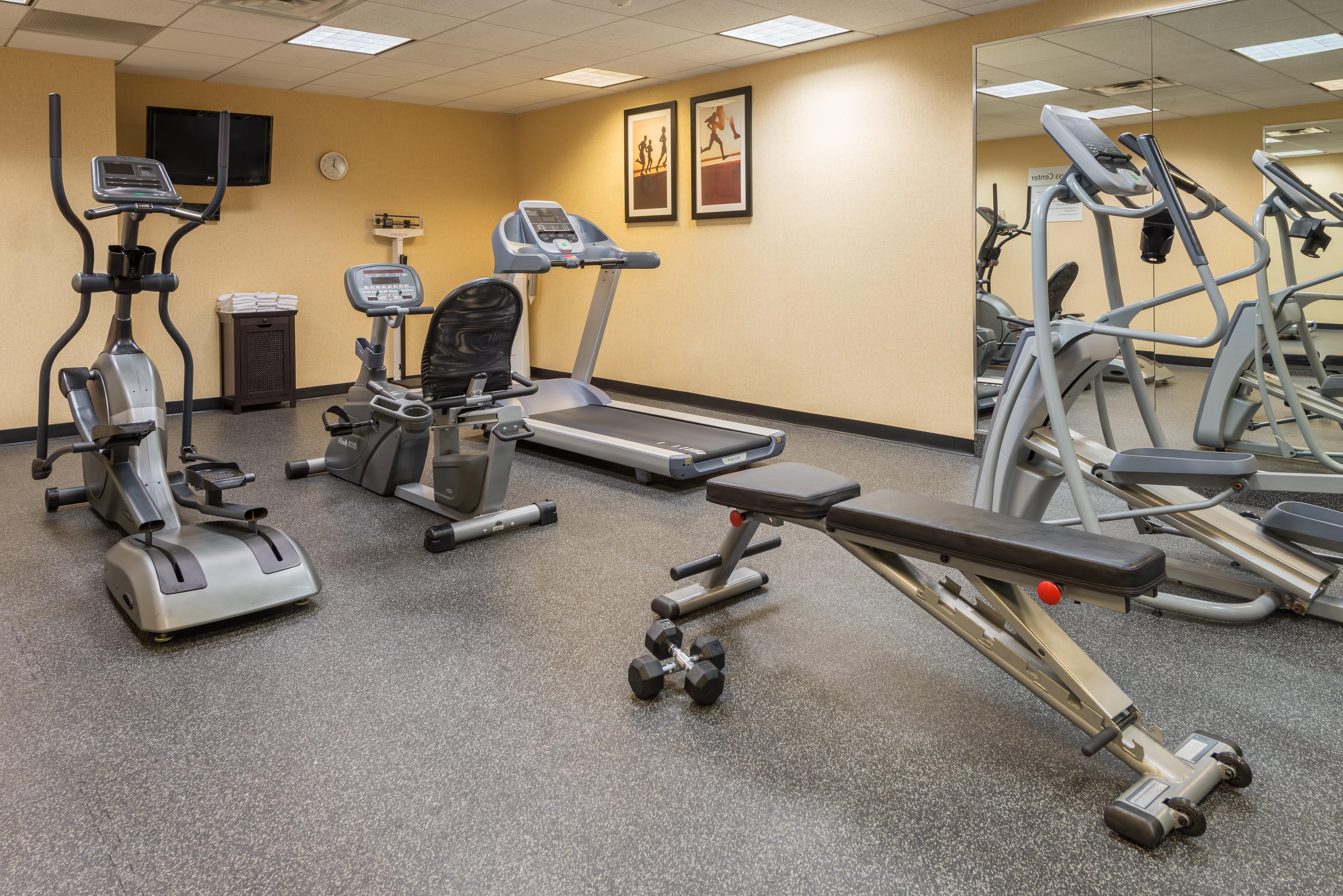 Holiday Inn Express Philadelphia Ne-Bensalem By Ihg מראה חיצוני תמונה